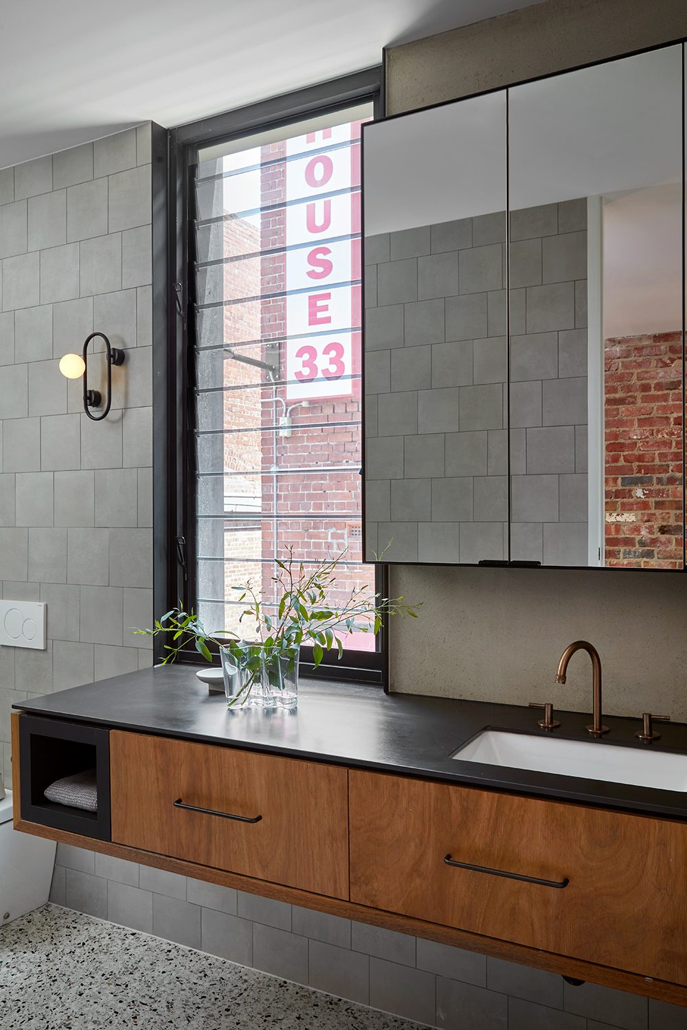 Kitchen to the laneway